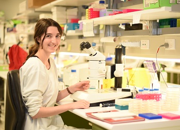 2008 Queensland Brain Bee Challenge winner Casey Linton.