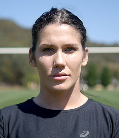 Olympic gold medallist and Commonwealth Games silver medallist, professional rugby sevens player Charlotte Caslick talks concussion