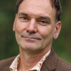 Professor Thomas Suddendorf