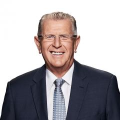 Sports broadcaster Pat Welsh.