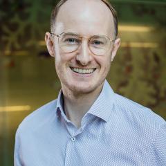 Dr Adam Walker